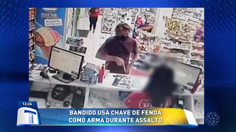 Assaltante Variou De Fenda