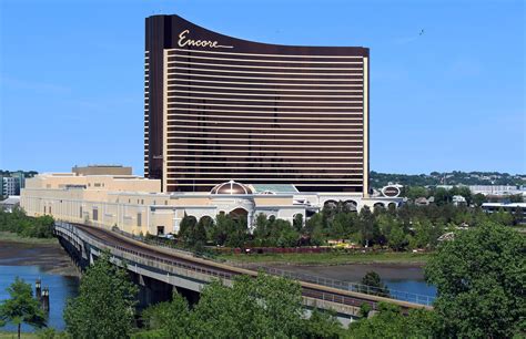Boston Casino Cruzeiros