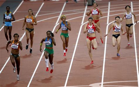 Brasileira De Fenda De Corrida