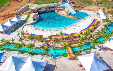 Casino Pier Quebra Mar Da Praia De Parque Aquatico