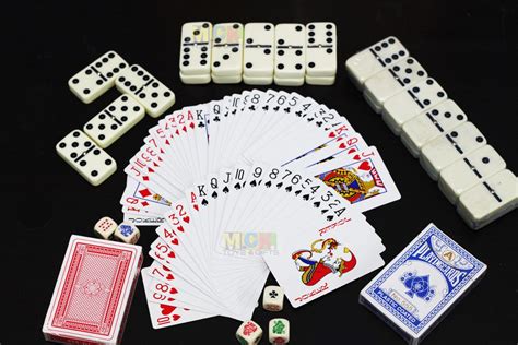 Domino Poker