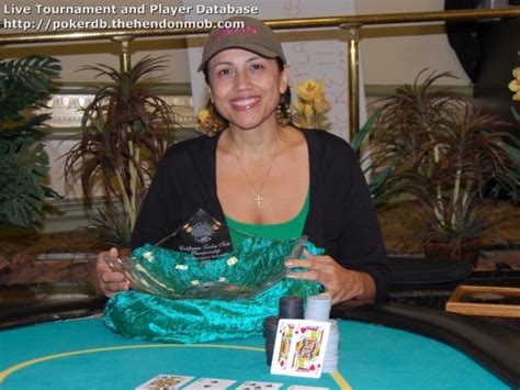 Donna Delfin Poker