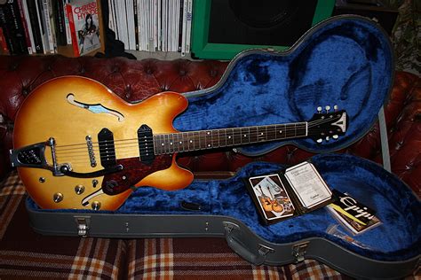 Epiphone 61 Reemissao De Casino Revisao