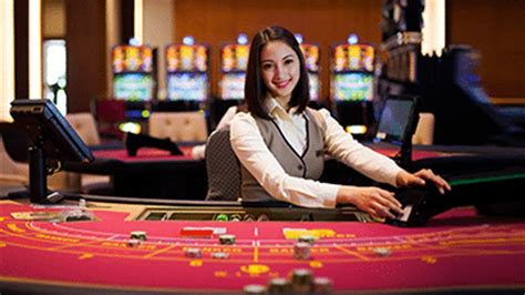 Feminino Dealer Do Casino Resorts Do Mundo