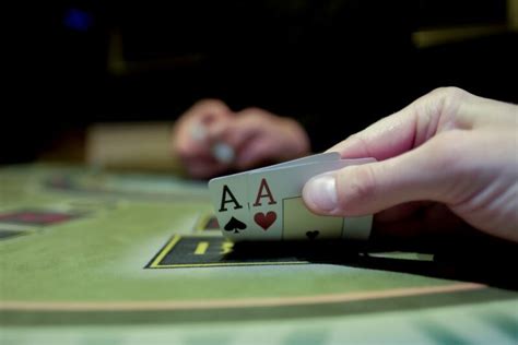 Igra Holdem Poker