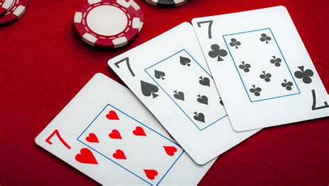 Poker Brelan Suite
