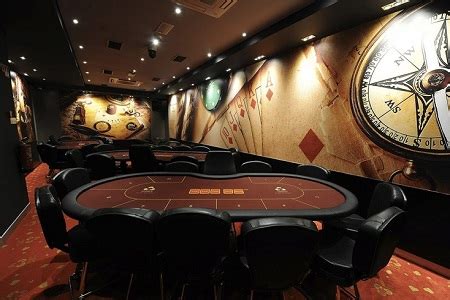 Sala De Poker Ao Vivo De Bolonha