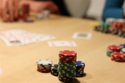 Texas Holdem Poker 2 Igra